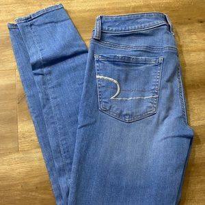 AE skinny jeans- light wash